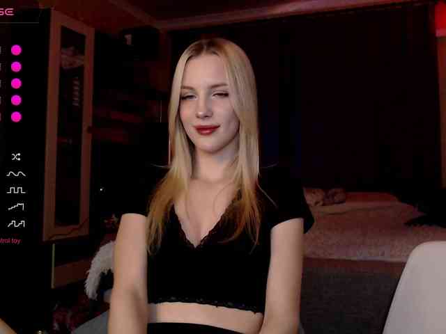 MikkiSweetie Sex Cam Show