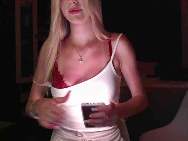 MikkiSweetie Sex Cam Show