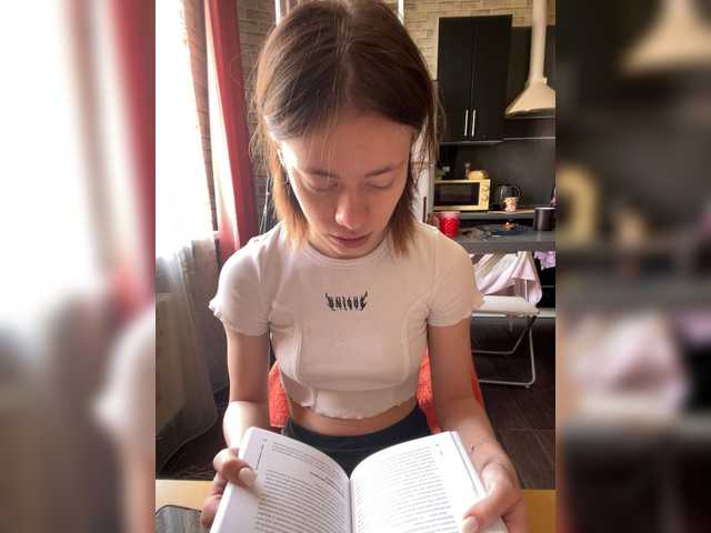 18YoungPussy18 live cam on BongaCams