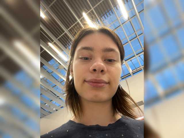 18YoungPussy18 live cam on BongaCams