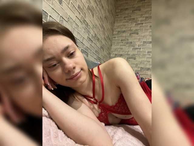 18YoungPussy18 live cam on BongaCams