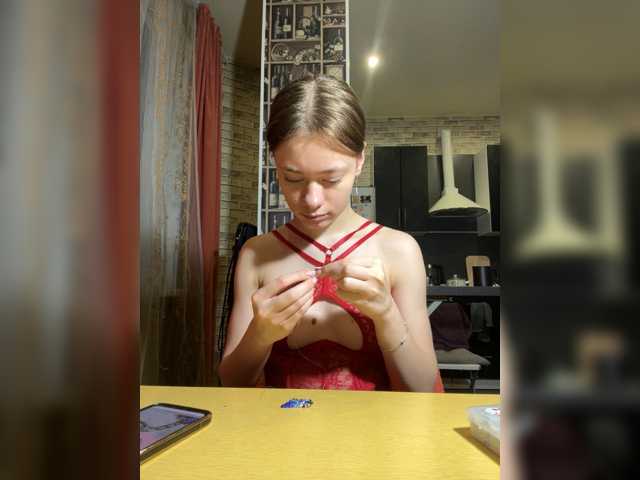 18YoungPussy18 live cam on BongaCams