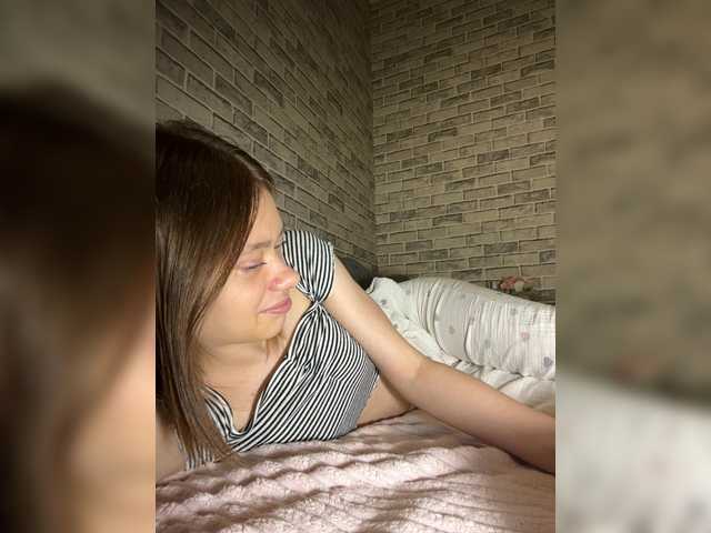 18YoungPussy18 live cam on BongaCams