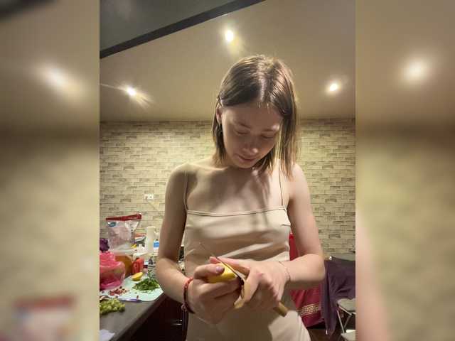 18YoungPussy18 live cam on BongaCams