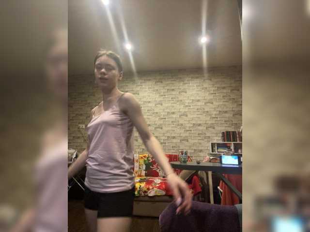 18YoungPussy18 live cam on BongaCams