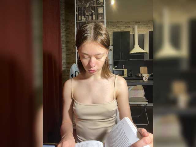 18YoungPussy18 live cam on BongaCams