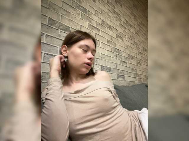 18YoungPussy18 live cam on BongaCams