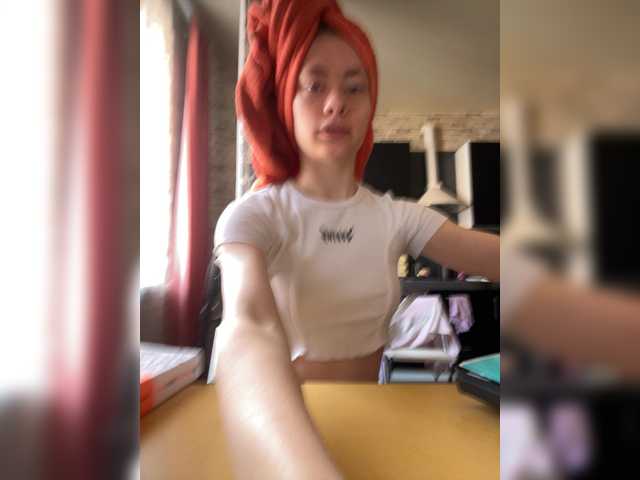 18YoungPussy18 live cam on BongaCams