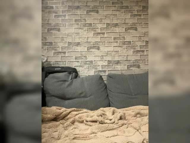 18YoungPussy18 live cam on BongaCams