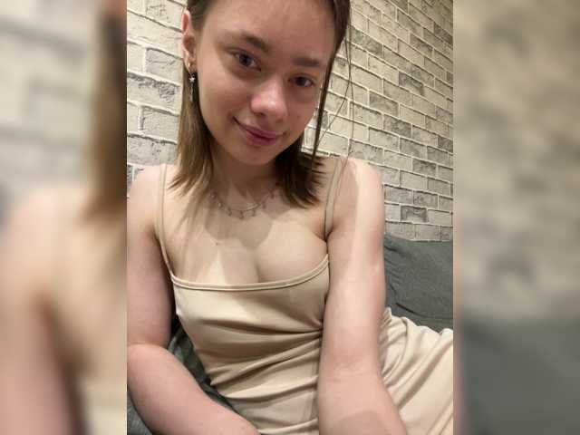 18YoungPussy18 live cam on BongaCams