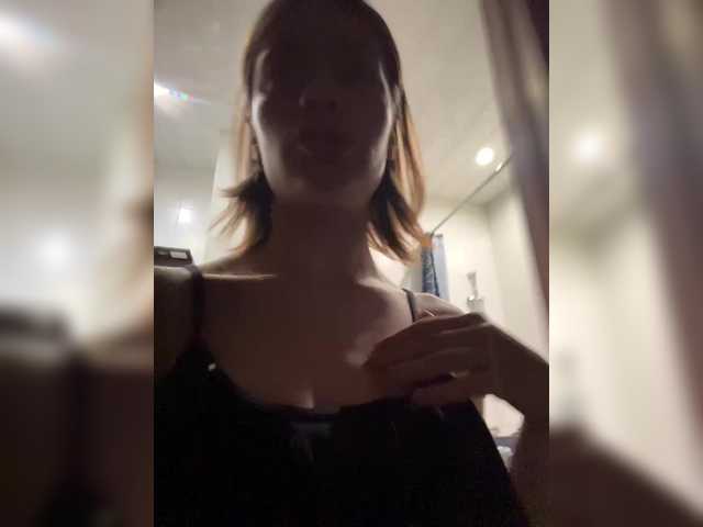 18YoungPussy18 live cam on BongaCams
