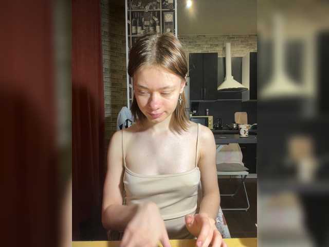18YoungPussy18 live cam on BongaCams