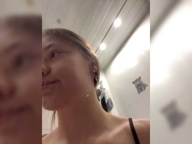 18YoungPussy18 live cam on BongaCams
