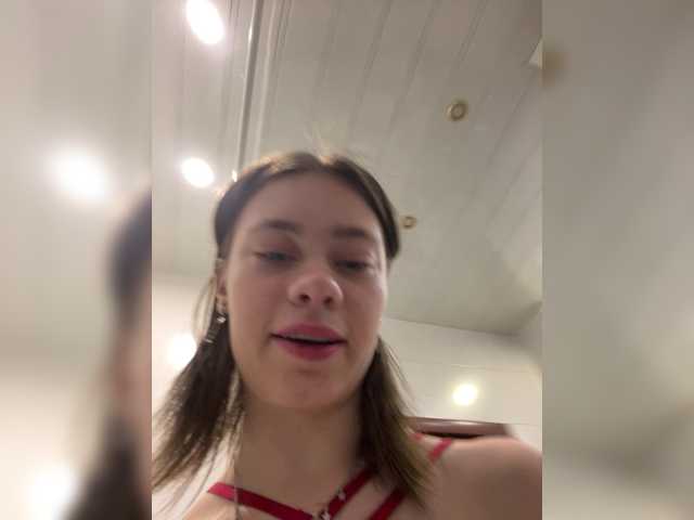 18YoungPussy18 live cam on BongaCams