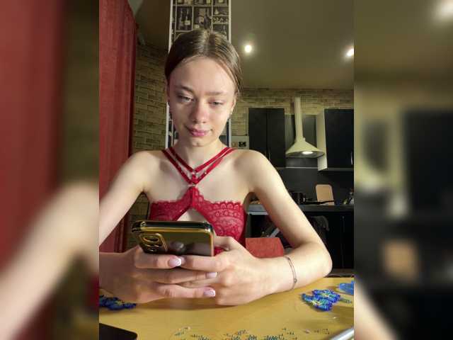 18YoungPussy18 live cam on BongaCams