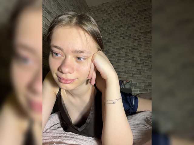 18YoungPussy18 live cam on BongaCams