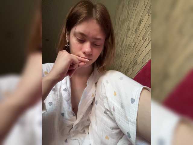 18YoungPussy18 live cam on BongaCams