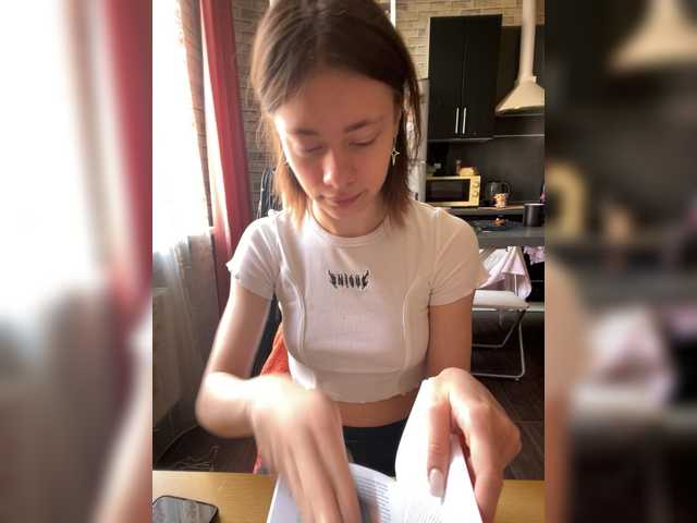 18YoungPussy18 live cam on BongaCams