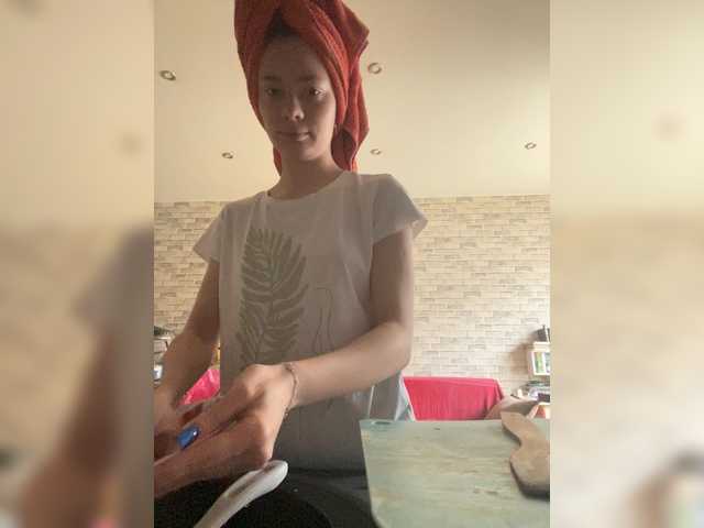 18YoungPussy18 live cam on BongaCams