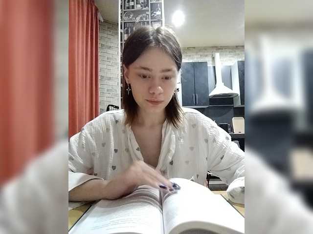18YoungPussy18 live cam on BongaCams