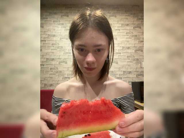 18YoungPussy18 live cam on BongaCams