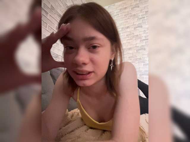18YoungPussy18 live cam on BongaCams
