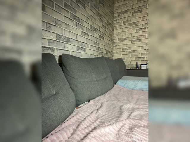 18YoungPussy18 live cam on BongaCams