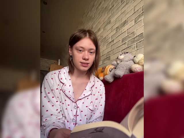 18YoungPussy18 live cam on BongaCams