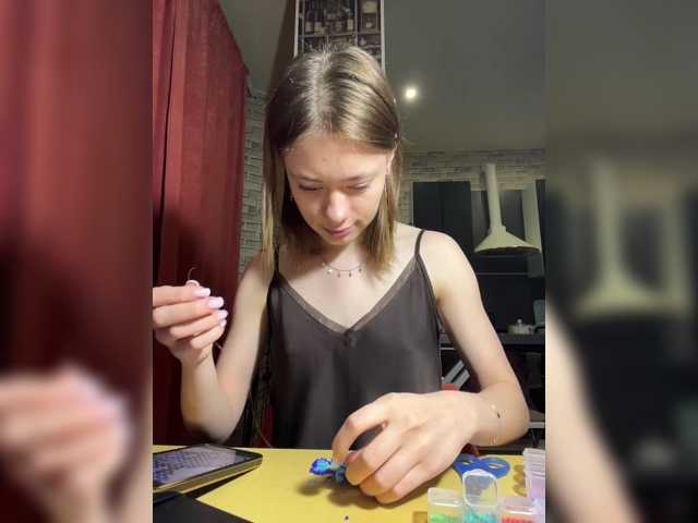 18YoungPussy18 live cam on BongaCams