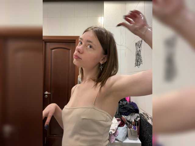 18YoungPussy18 live cam on BongaCams