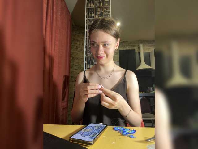 18YoungPussy18 live cam preview