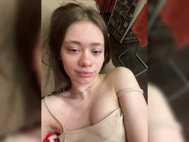 18YoungPussy18 live cam on BongaCams