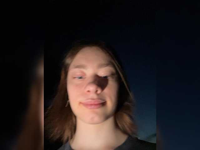 18YoungPussy18 live cam on BongaCams