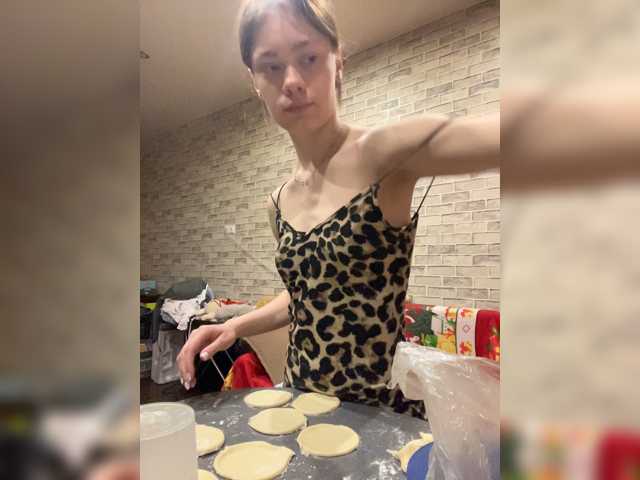 18YoungPussy18 live cam on BongaCams