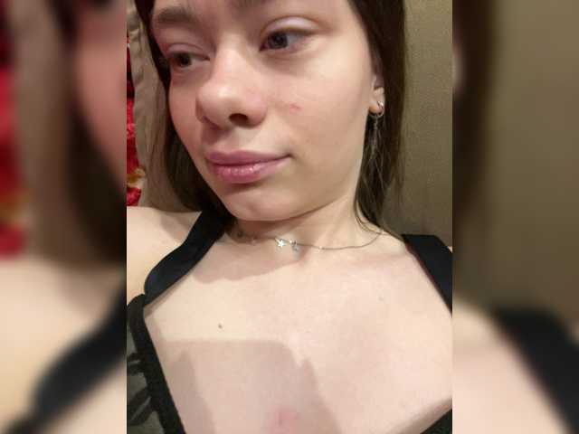 18YoungPussy18 live cam on BongaCams