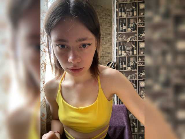 18YoungPussy18 live cam on BongaCams