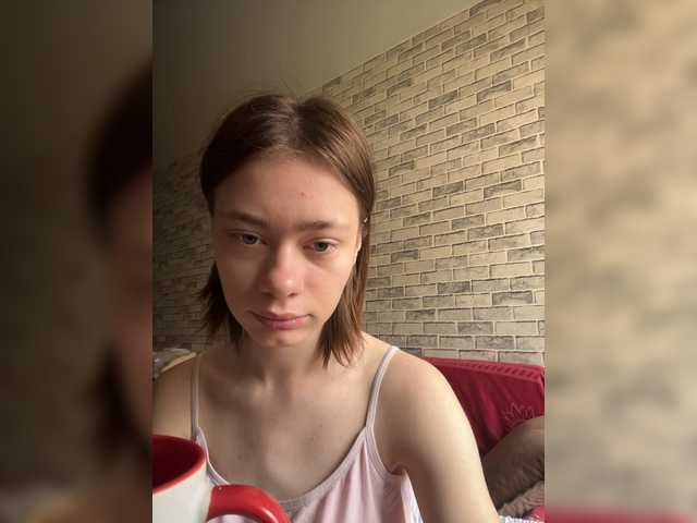 18YoungPussy18 live cam on BongaCams