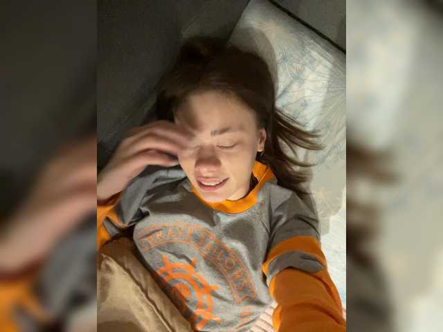 18YoungPussy18 live cam on BongaCams