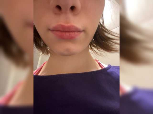 18YoungPussy18 live cam on BongaCams