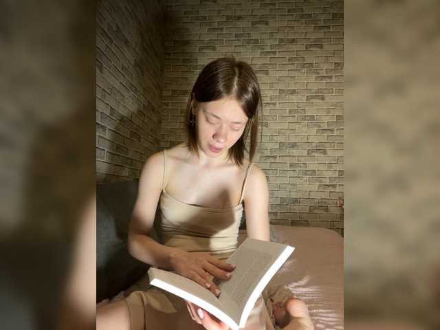 18YoungPussy18 live cam on BongaCams
