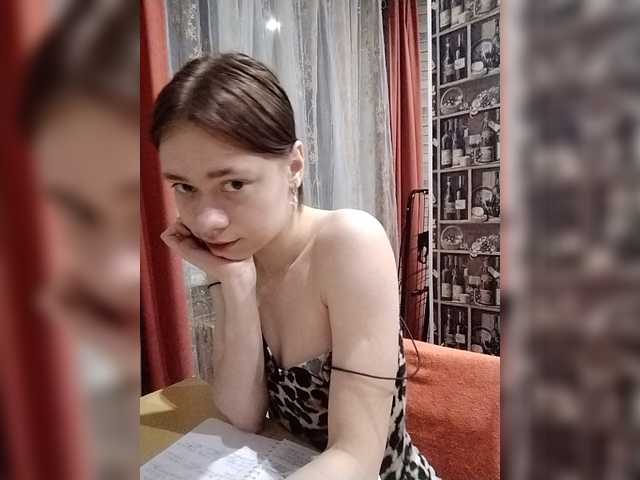 18YoungPussy18 live cam on BongaCams