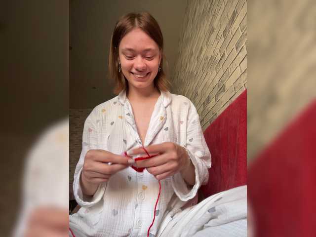 18YoungPussy18 live cam on BongaCams
