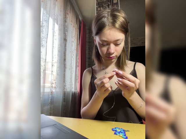 18YoungPussy18 live cam preview