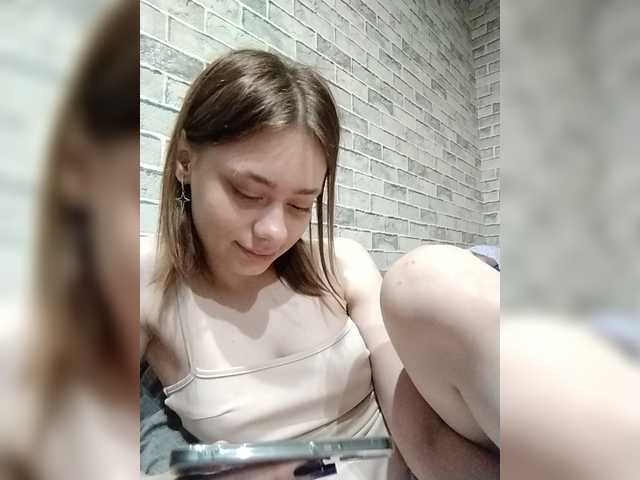 18YoungPussy18 live cam on BongaCams