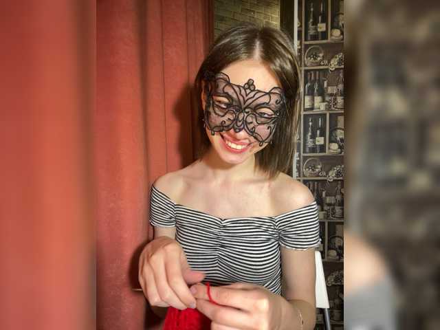 18YoungPussy18 live cam on BongaCams