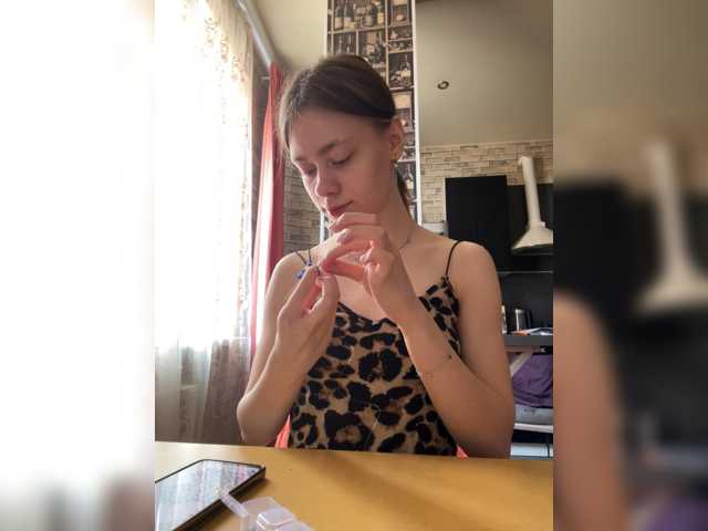 18YoungPussy18 live cam on BongaCams