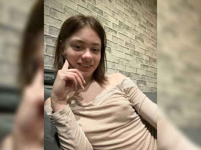 18YoungPussy18 live cam on BongaCams