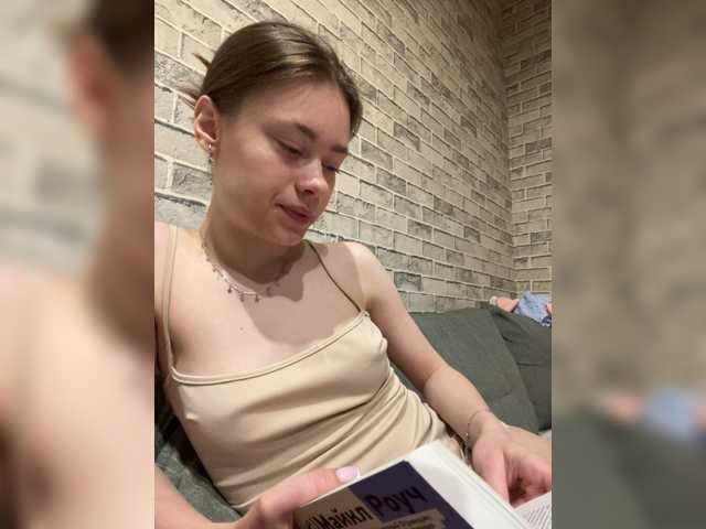18YoungPussy18 live cam on BongaCams