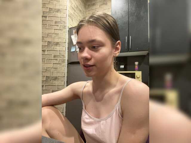 модель 18YoungPussy18