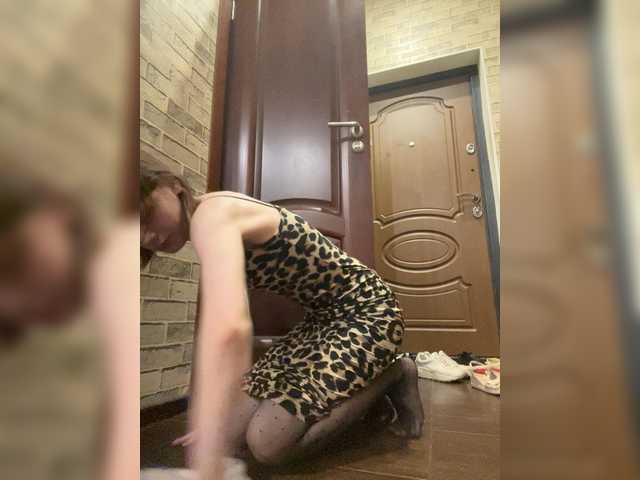18YoungPussy18 live cam on BongaCams